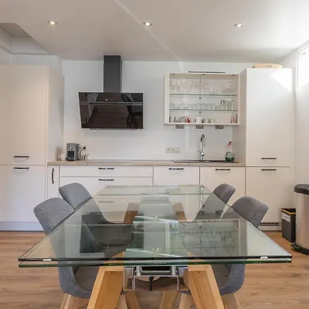 Avec Rooftop Au Centre De