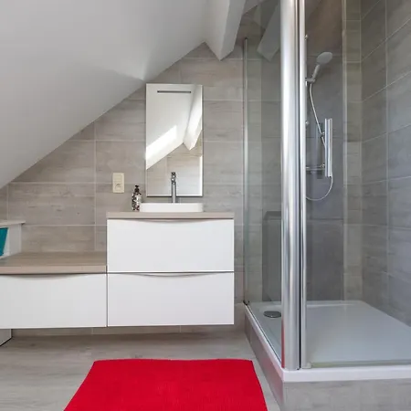 Lägenhet Avec Rooftop Au Centre De *