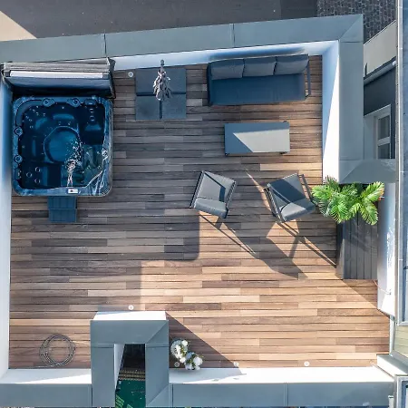 Lägenhet Avec Rooftop Au Centre De