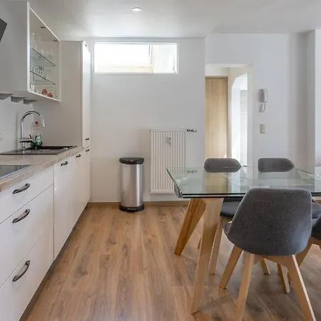 Avec Rooftop Au Centre De