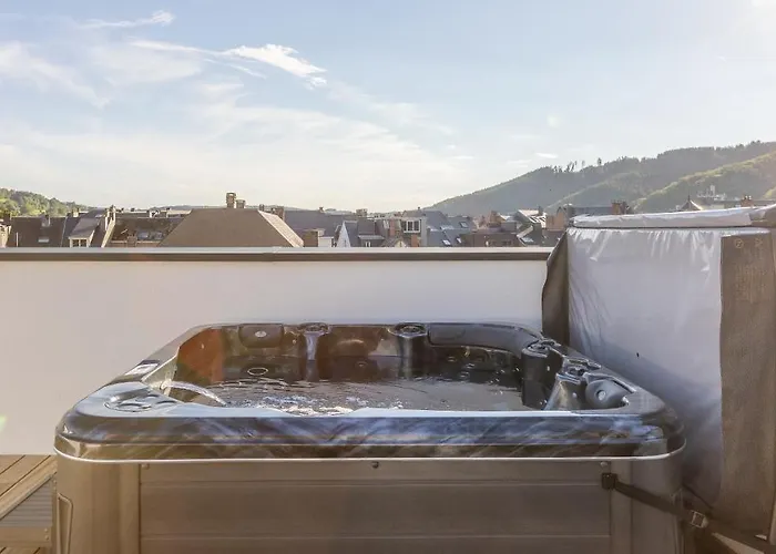 Avec Rooftop Au Centre De